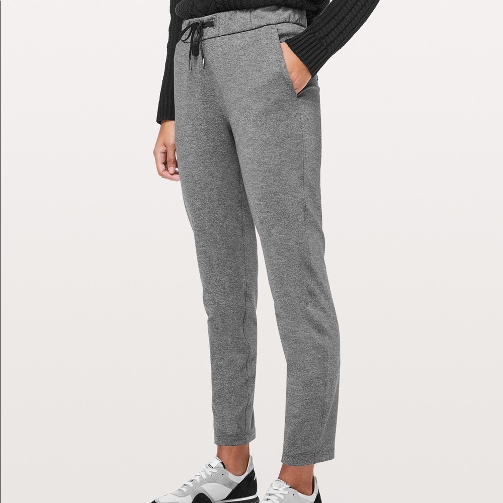 Lululemon On the Fly 7/8 Pants